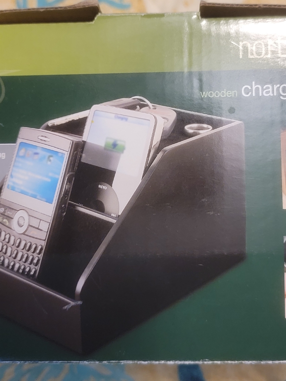 Wooden Multi-Device Charging Dock Organizer in Black NEW in Box